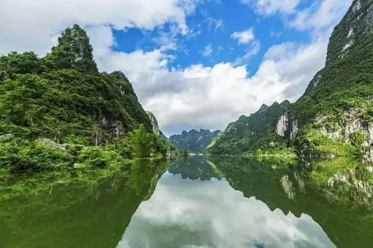 尚织汉服学塾：姓和氏的由来和区别是什么